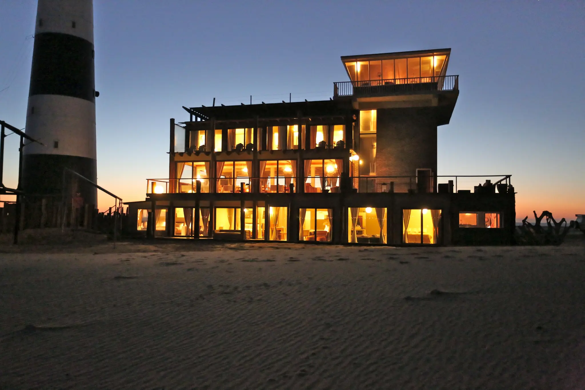 Pelican Point Lodge exterior